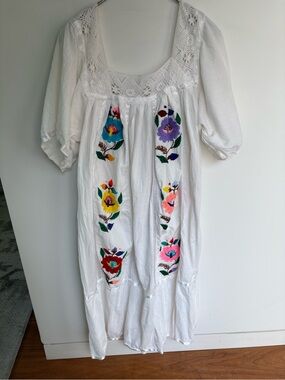 Vintage White Maxi Dress Nightgown  Caftan with Crochet &  Floral Embroidery